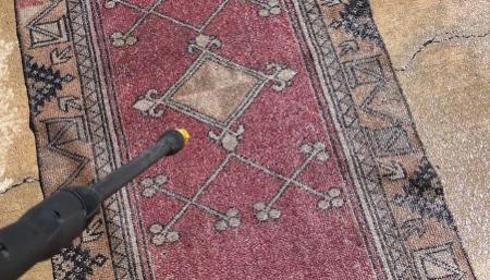 How to wash rug with pressure washer