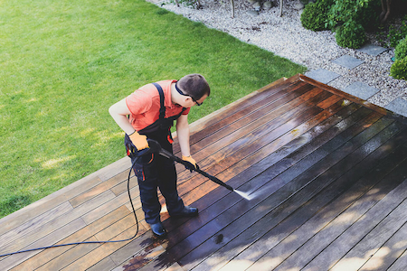 What deck cleaning should cost you