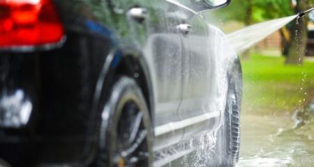 Why you should rinse your car with a pressure washer